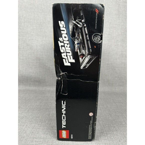 LEGO TECHNIC: Dom's Dodge Charger (42111) - Picture 3 of 10